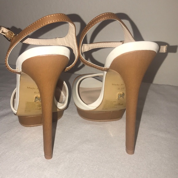 Victoria’s Secret platform sandals - Picture 4 of 11